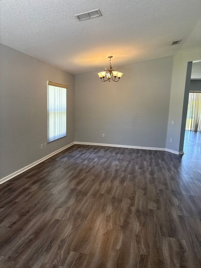 Building Photo - Spacious 4 Bedroom Home in Kissimmee, FL!