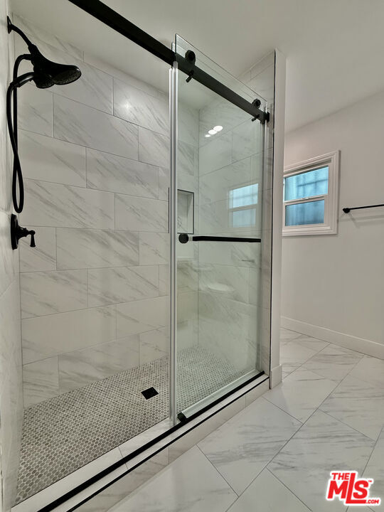 Building Photo - 1221 West Blvd