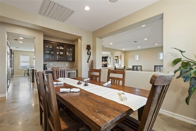Building Photo - One of Kind Executive Home, Available Augu...