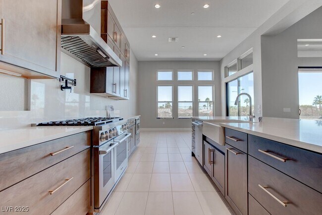 Building Photo - 4778 Outlook Peak St