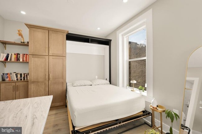 Building Photo - 1634 S St NW