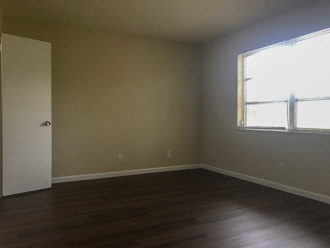 Building Photo - 5205 Eadie Pl