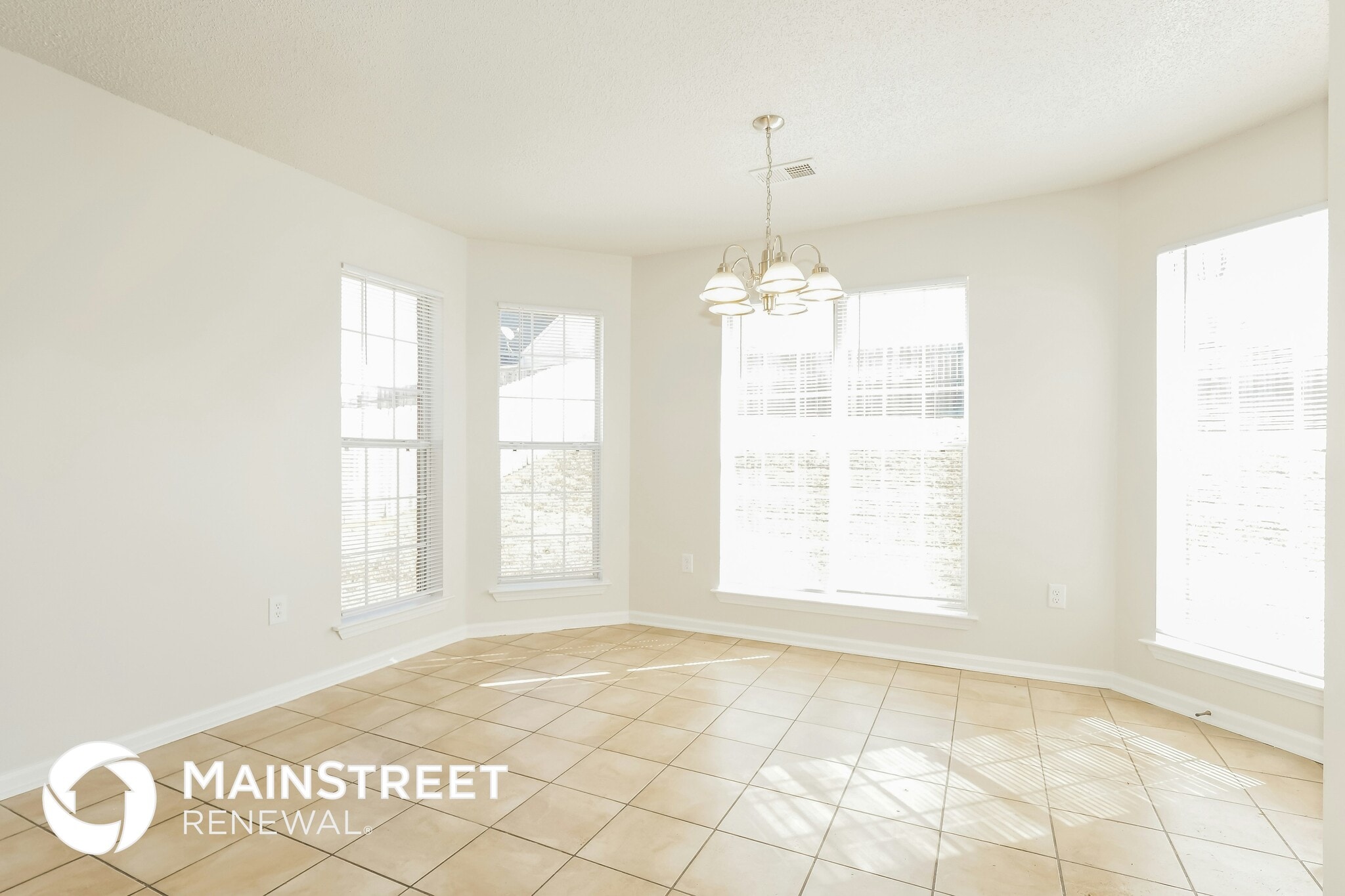 Building Photo - 8254 Manhatten Dr