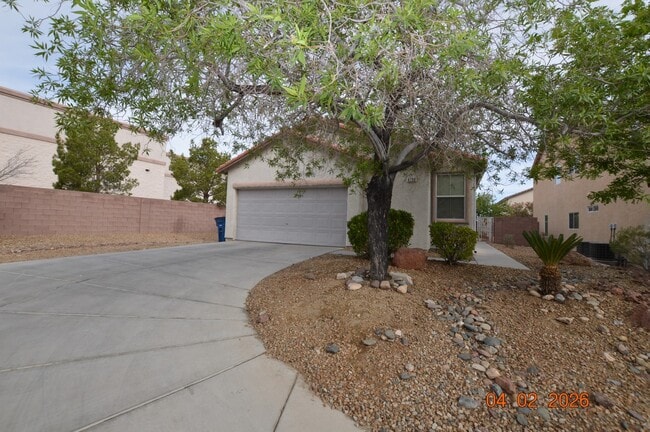 Building Photo - 6796 W Oak Mist Ave