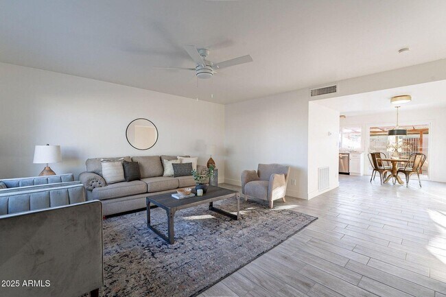 Building Photo - 4731 N 26th Ln