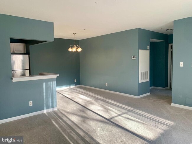 Building Photo - 20301 Beechwood Terrace