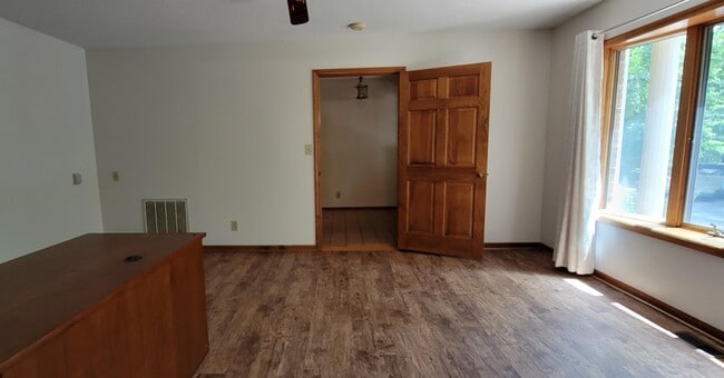 Building Photo - 3021 Puetts Chapel Rd
