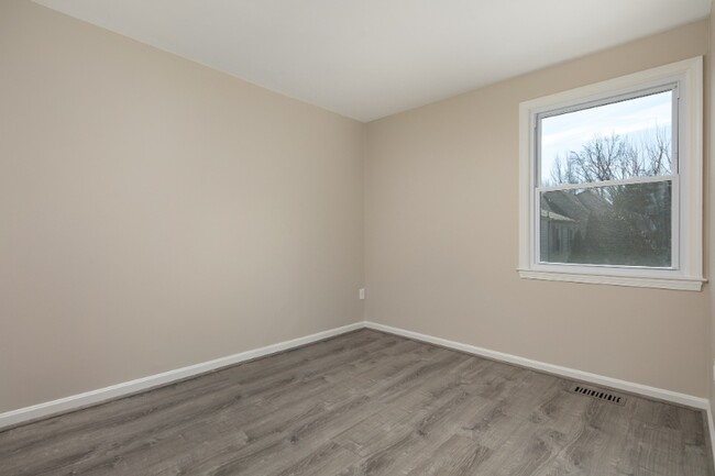 Building Photo - 2924 Piney Grove Ct