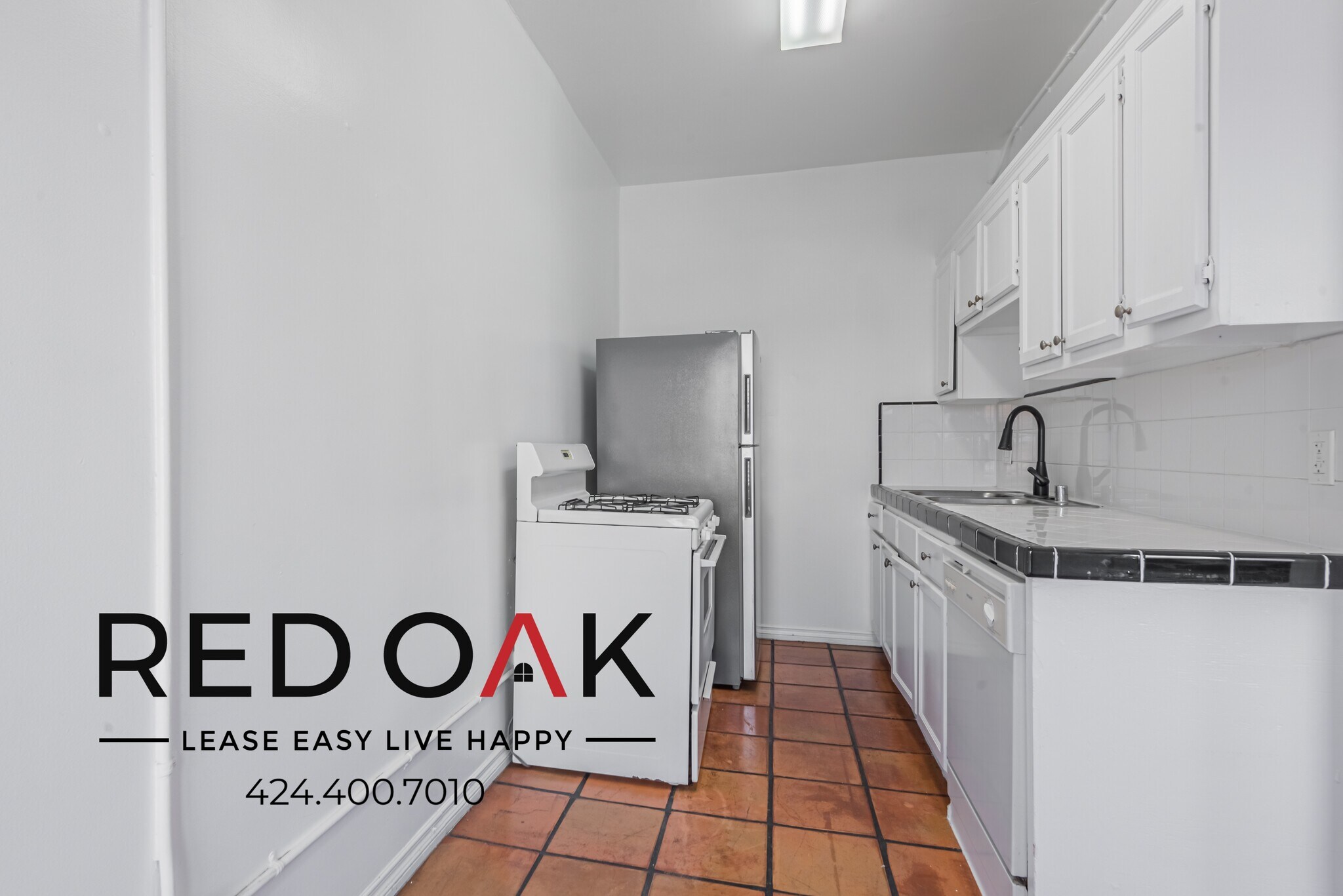 Building Photo - 854 S Oxford Ave