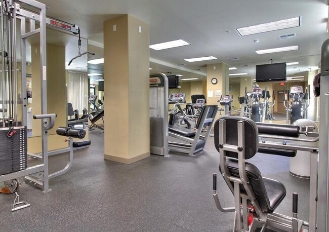 Building Photo - 5425 DeMarcus Blvd