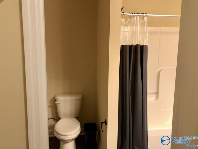 Building Photo - 4029 Jeff Rd NW