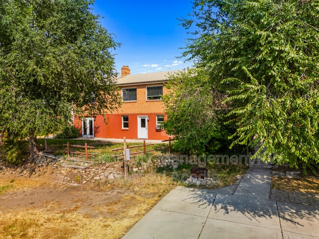 Building Photo - 4092 Orchard Dr