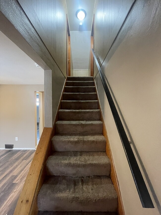 Building Photo - 149 Parkwood Rd