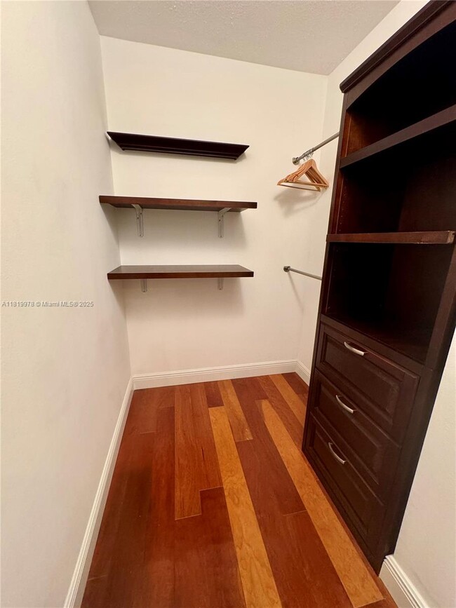 Building Photo - 4664 SW 149th Ct