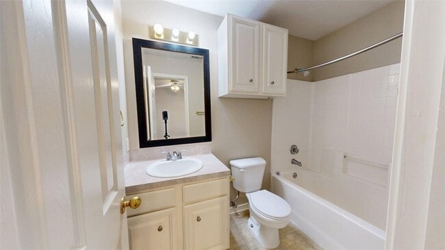 Building Photo - 1619 Park Pl