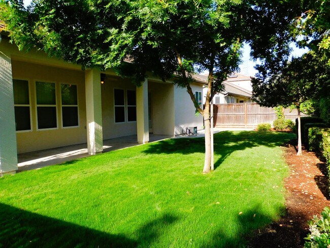 Building Photo - 6358 W Los Altos Ave