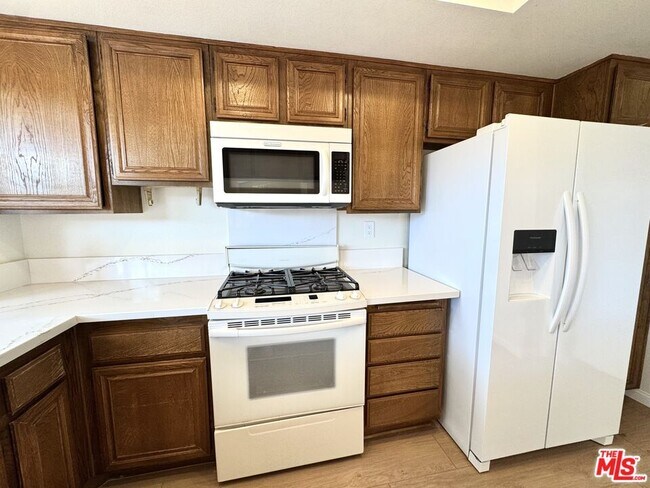 Building Photo - 7756 Sailboat Cir