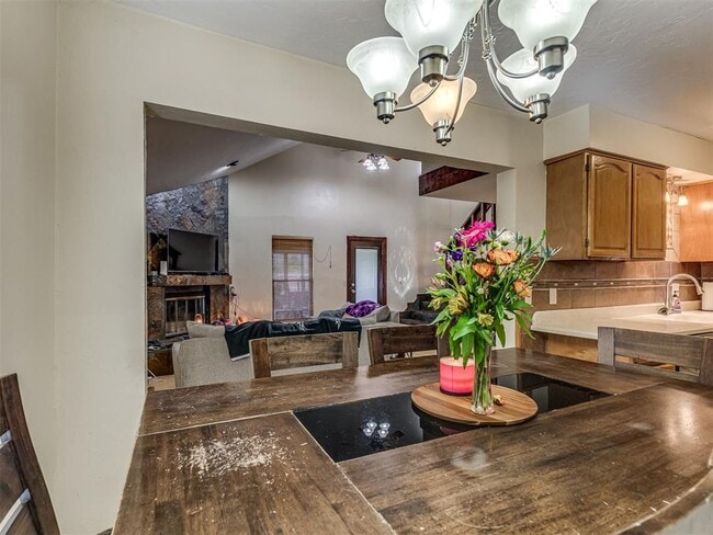 Building Photo - 813 Lapwing Rd