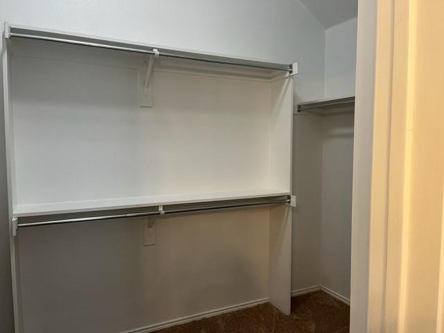 Building Photo - 3818 English Oak Dr