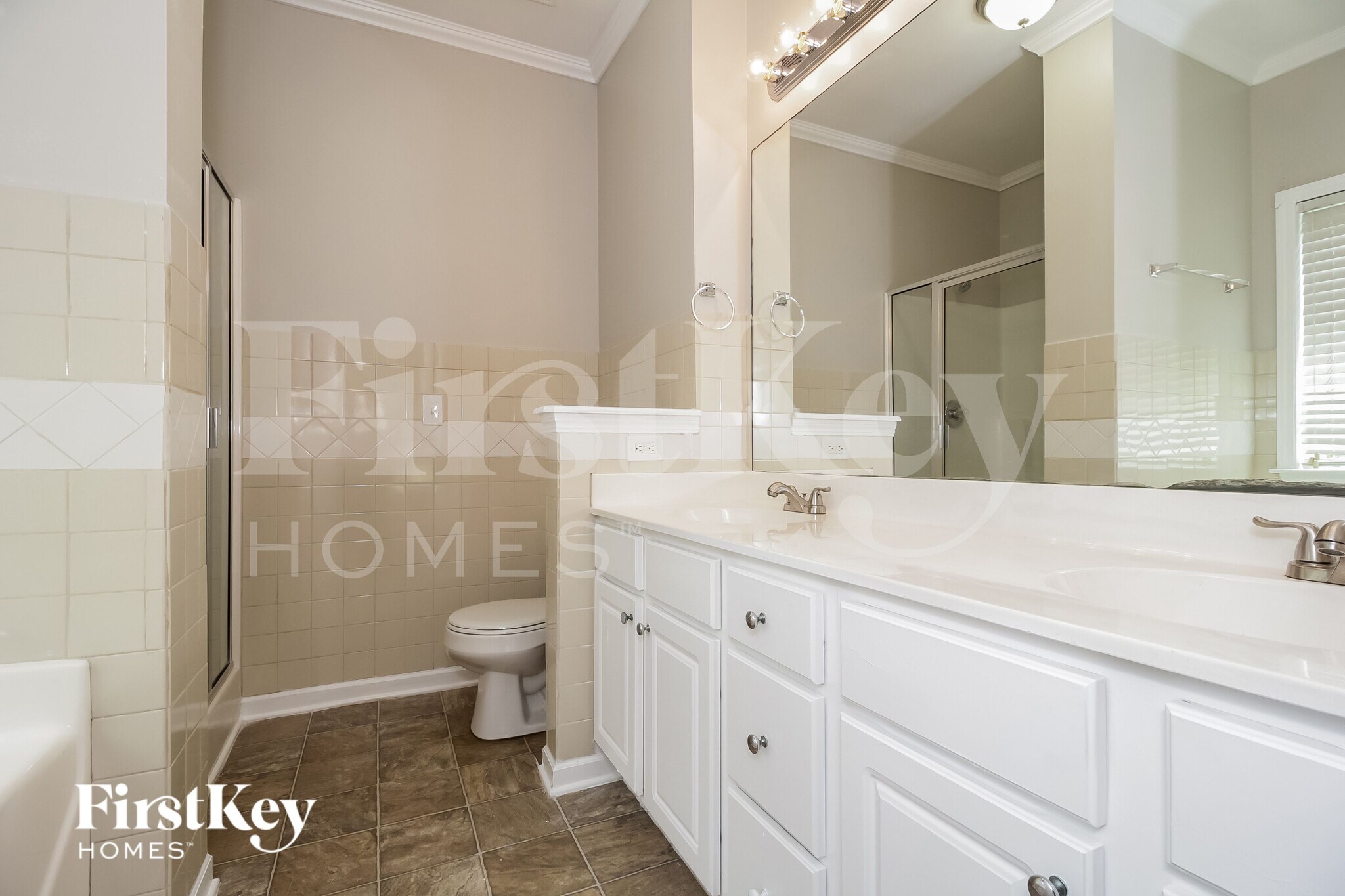 Building Photo - 30 Horseshoe Ln