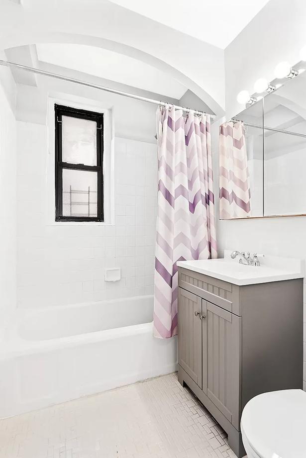Building Photo - 811 Cortelyou Rd
