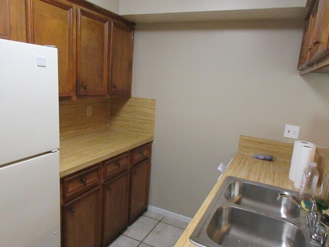 Building Photo - 11514 Meadow Ln