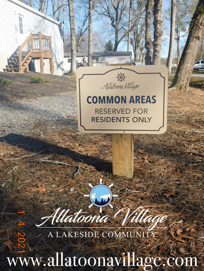 Building Photo - Brand New Home with Lake Access! 3BR/2Bth ...