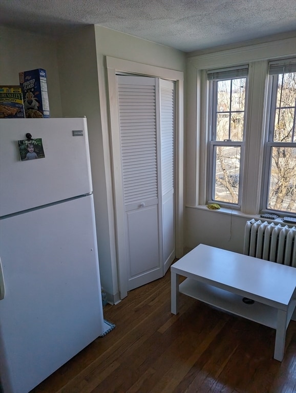 Building Photo - 390 Fellsway W