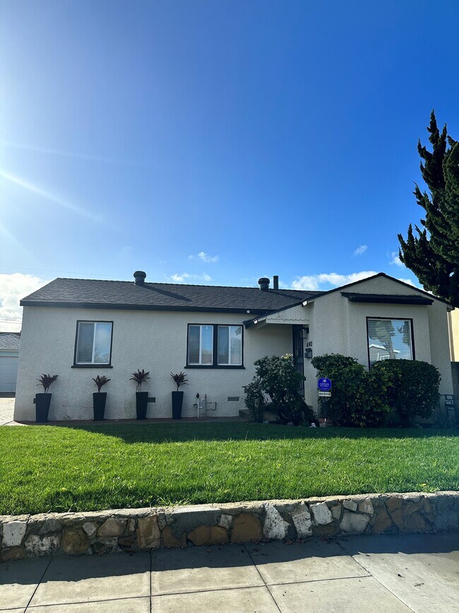 Front House - 4160 W 167th St