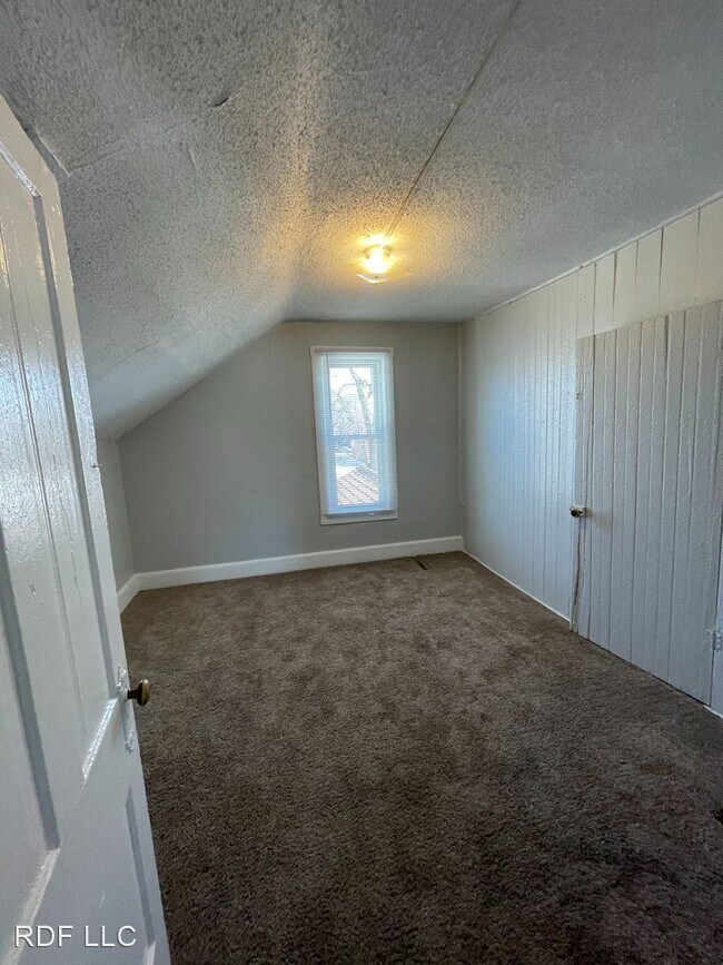 Building Photo - 3 br, 1.5 bath House - 1527 N. Ripley Street