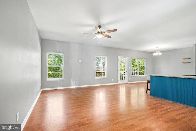 Building Photo - 8052 Buckthorne Run