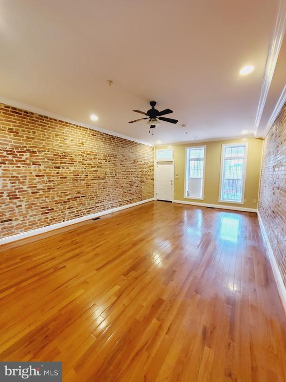 Building Photo - 1624 Gwynns Falls Pkwy