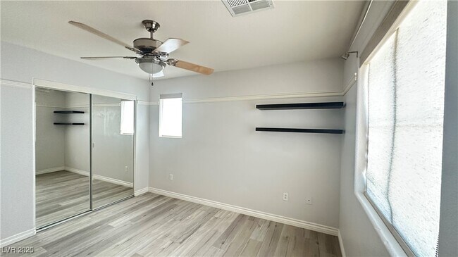 Building Photo - 5273 Candlespice Way