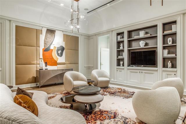 Building Photo - 2555 N Pearl St