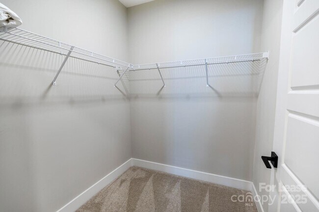 Building Photo - 101 W Morehead St