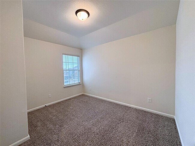 Building Photo - 13837 Enzo Gate