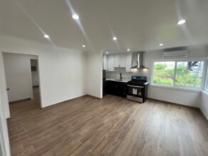 Building Photo - 234 Normandie Ave