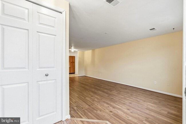 Building Photo - 2 Highstream Ct