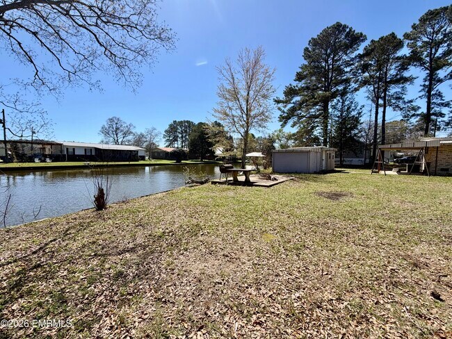 Building Photo - 3725 Kay Dr