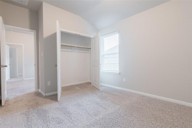 Building Photo - 1642 Settlers Glen Dr