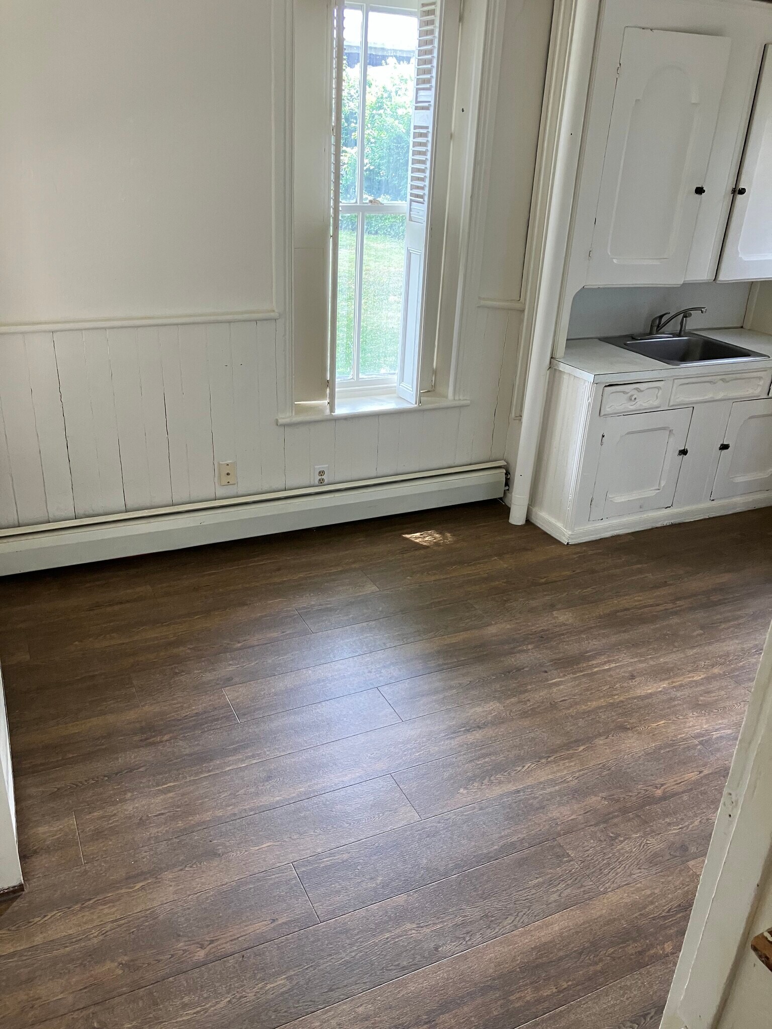 Building Photo - 228 W Franklin St