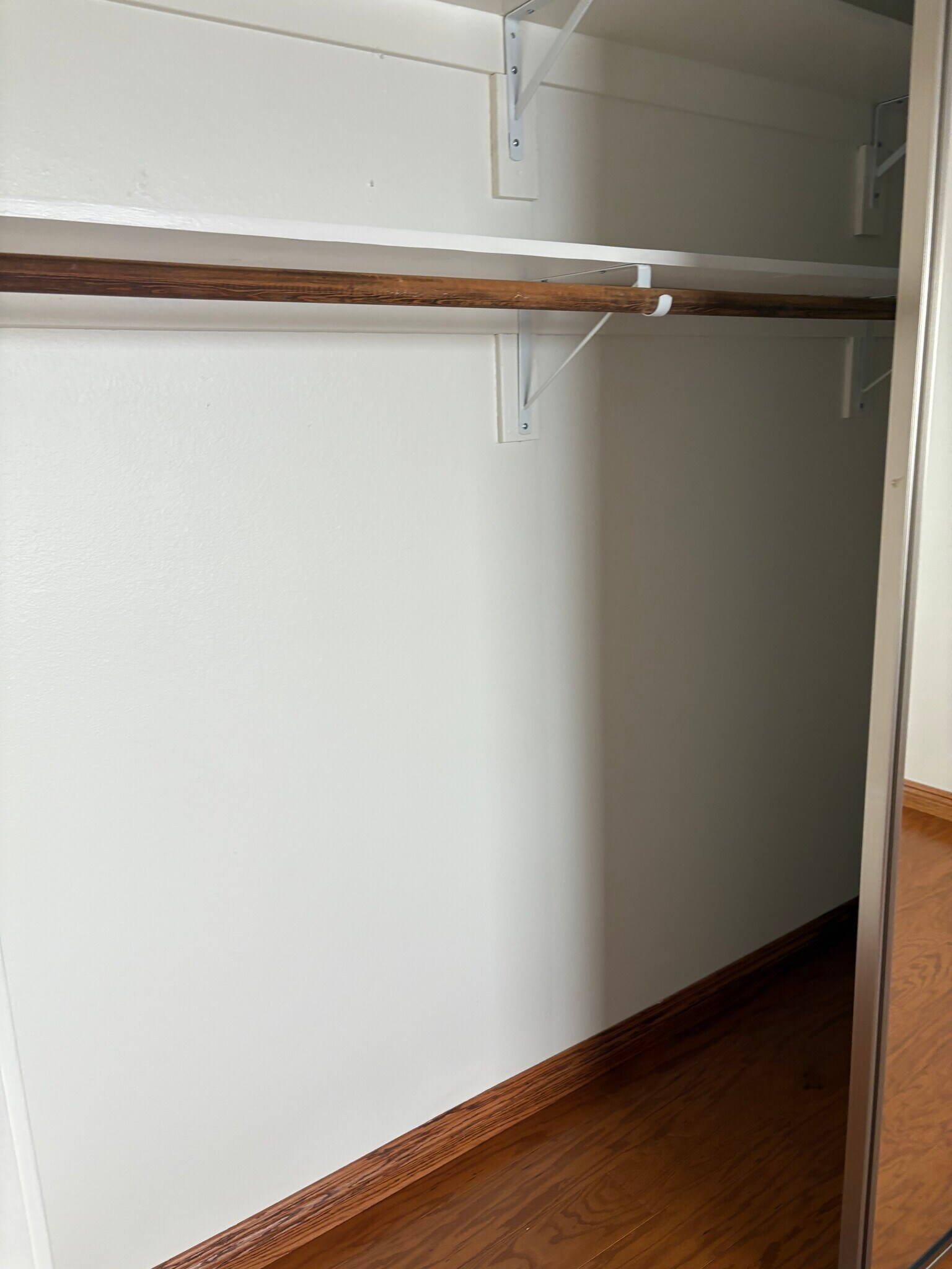 Building Photo - 1034 W 23rd St