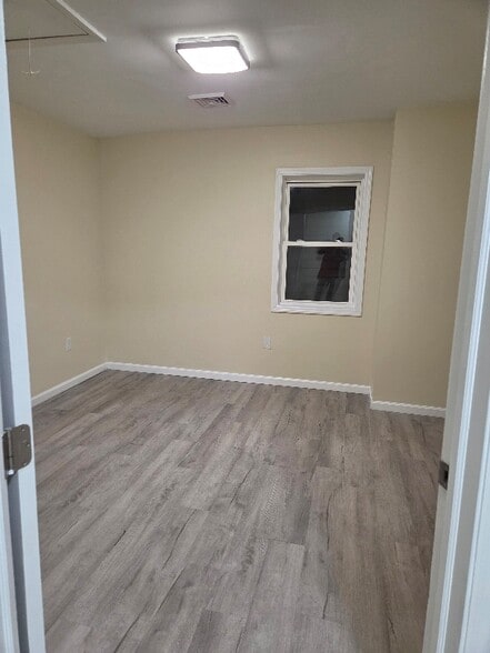 Building Photo - 417 Pittston Ave