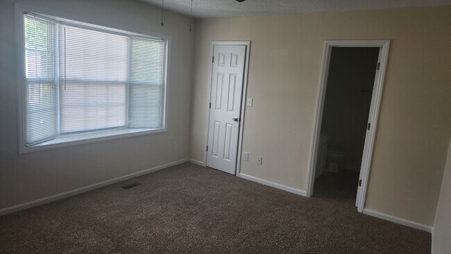 Building Photo - 3929-AAA3 Sterling Pointe Dr
