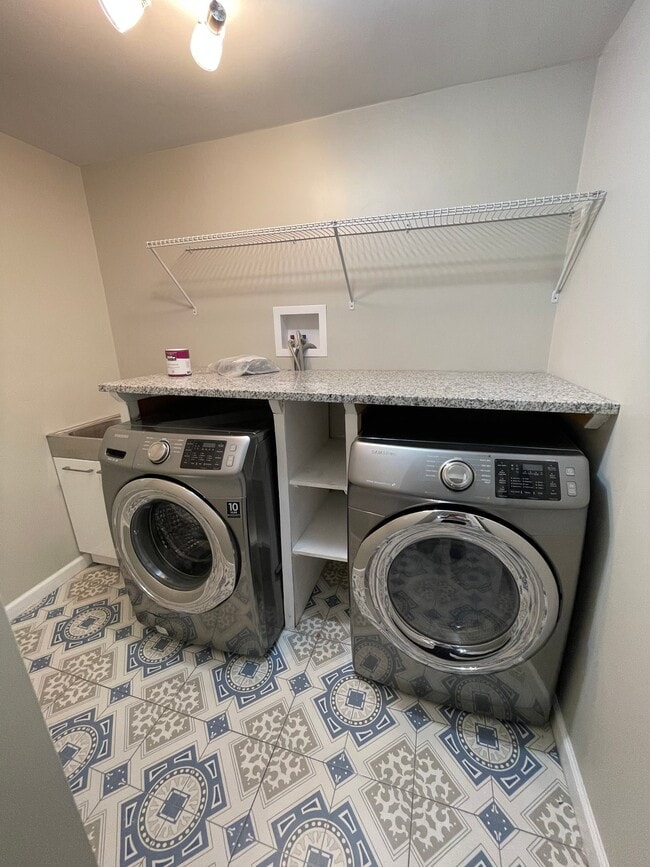 Building Photo - 1629 Citadel Pl