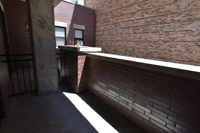 Building Photo - 3833 N Broadway St