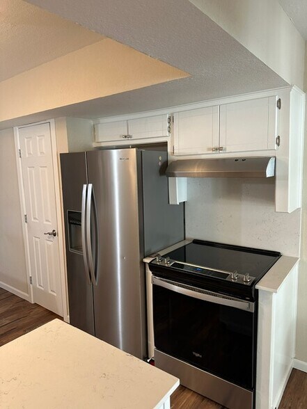 Building Photo - 7903 Harvest Moon Rd