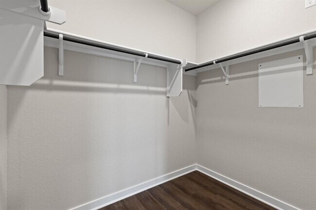 Building Photo - 244 Little Grn Trl