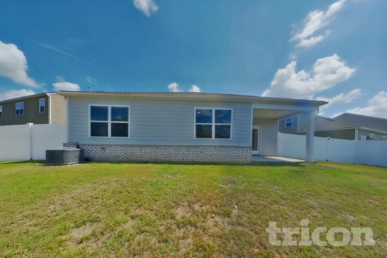 Building Photo - 2028 Tate Farm Ln