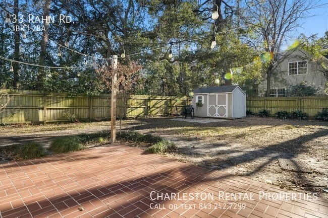 Building Photo - 33 Rahn Rd